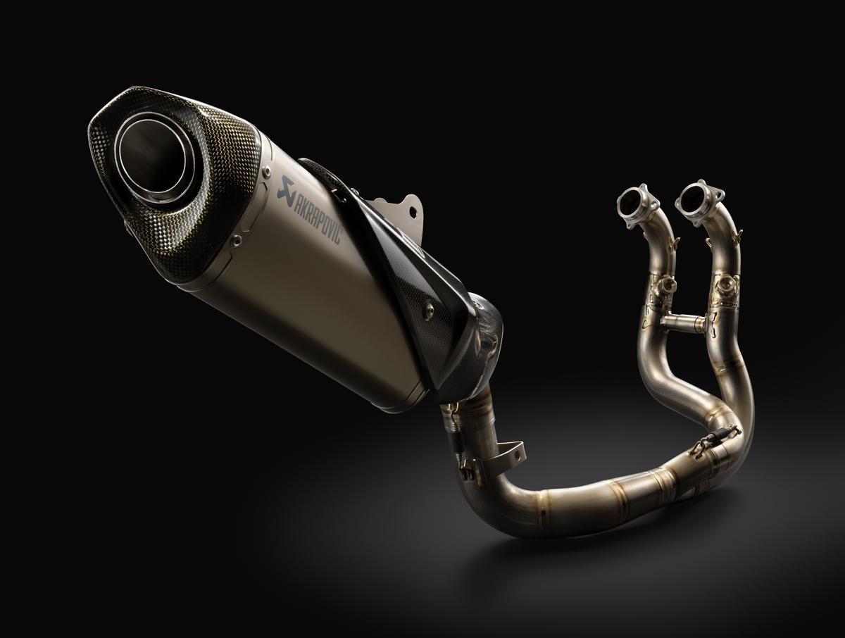 Ligne d'échappement complète Akrapovic 790 duke 18-22 référence 64105999000