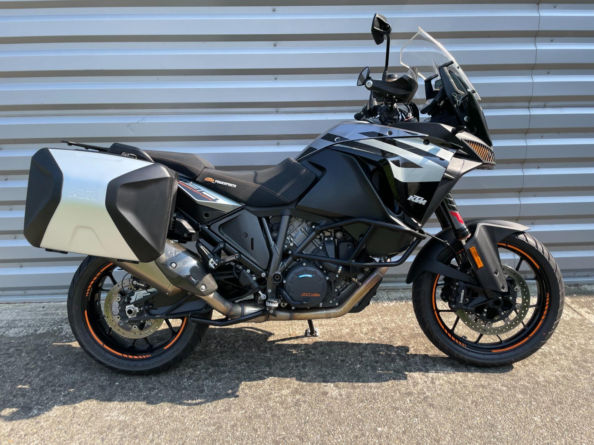 KTM 1290 SUPER ADVENTURE S 2020