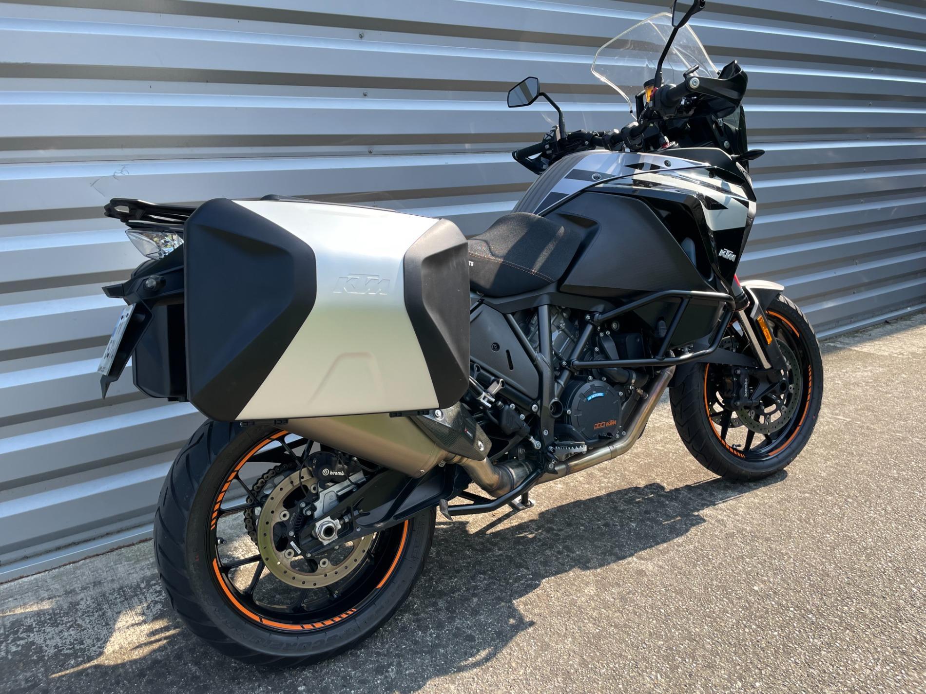 KTM 1290 SUPER ADVENTURE S 2020