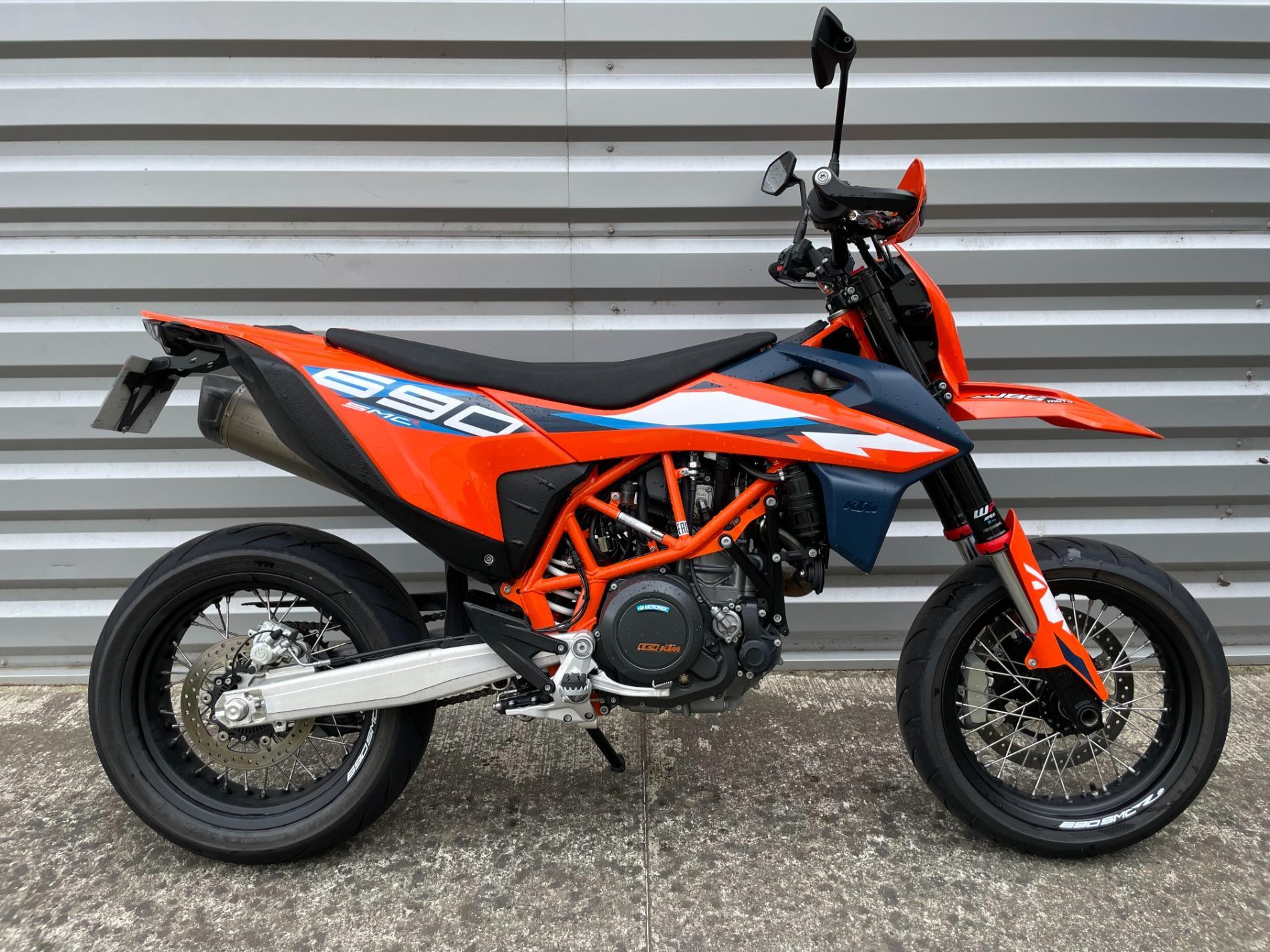KTM 690 SMC R 2023