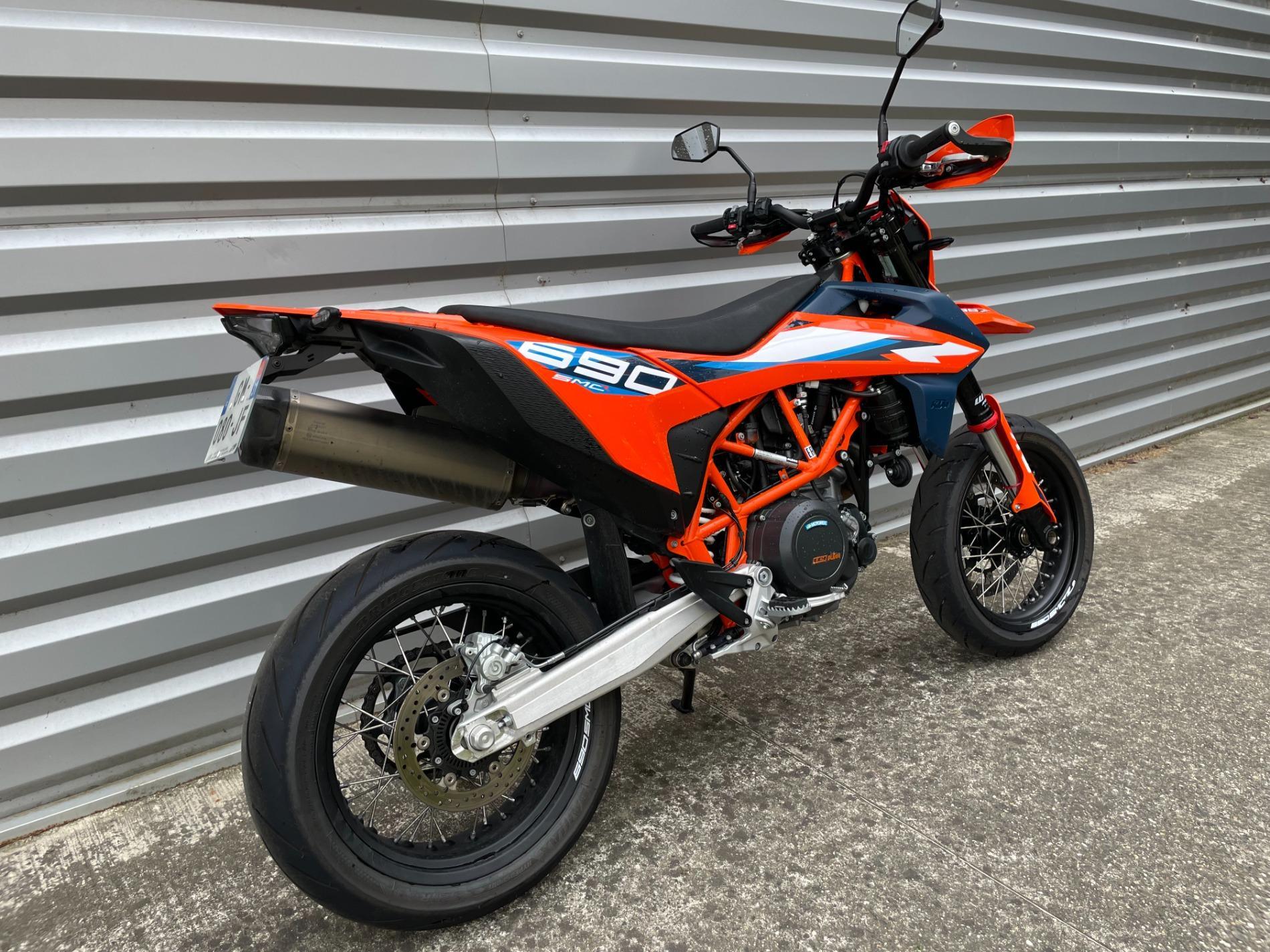 KTM 690 SMC R 2023