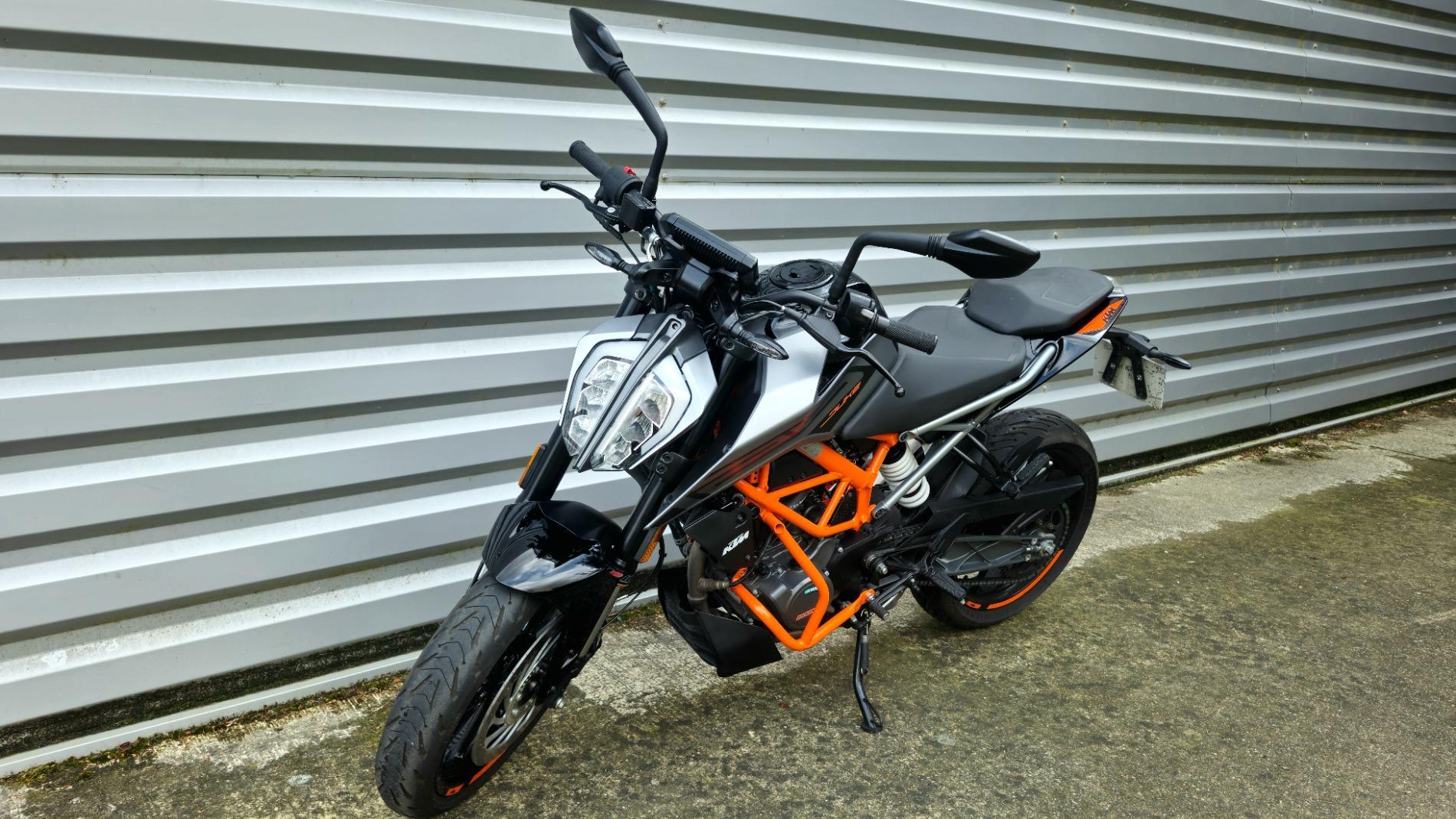 125 DUKE 2023