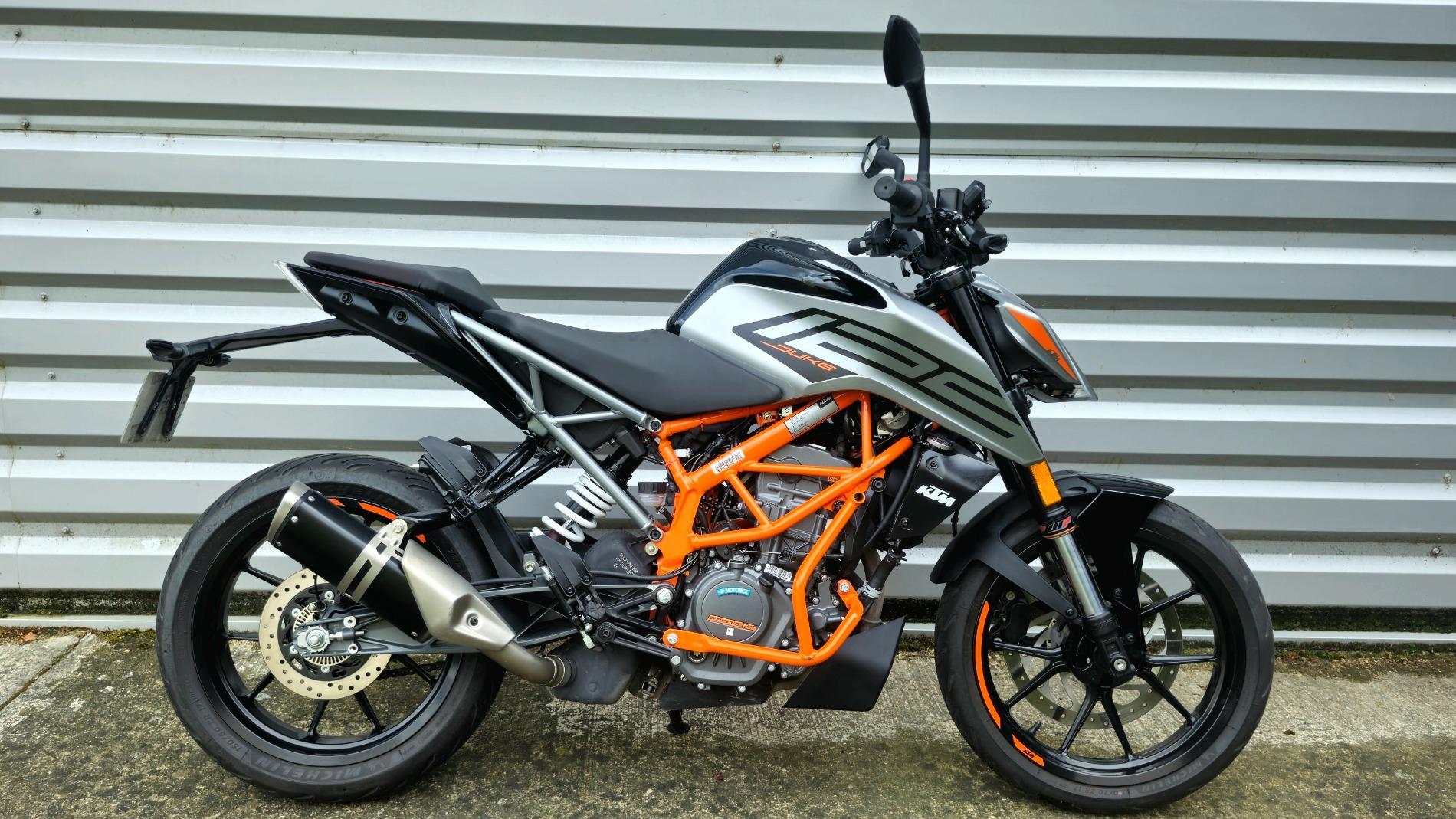 125 DUKE 2023