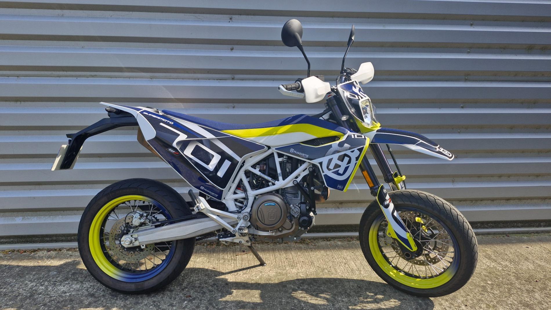 HUSQVARNA 701 SUPERMOTO 2019