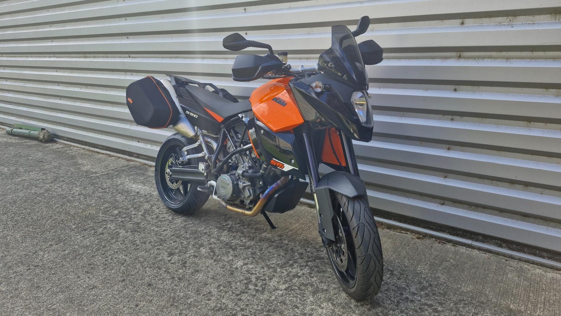 KTM 990 SMT