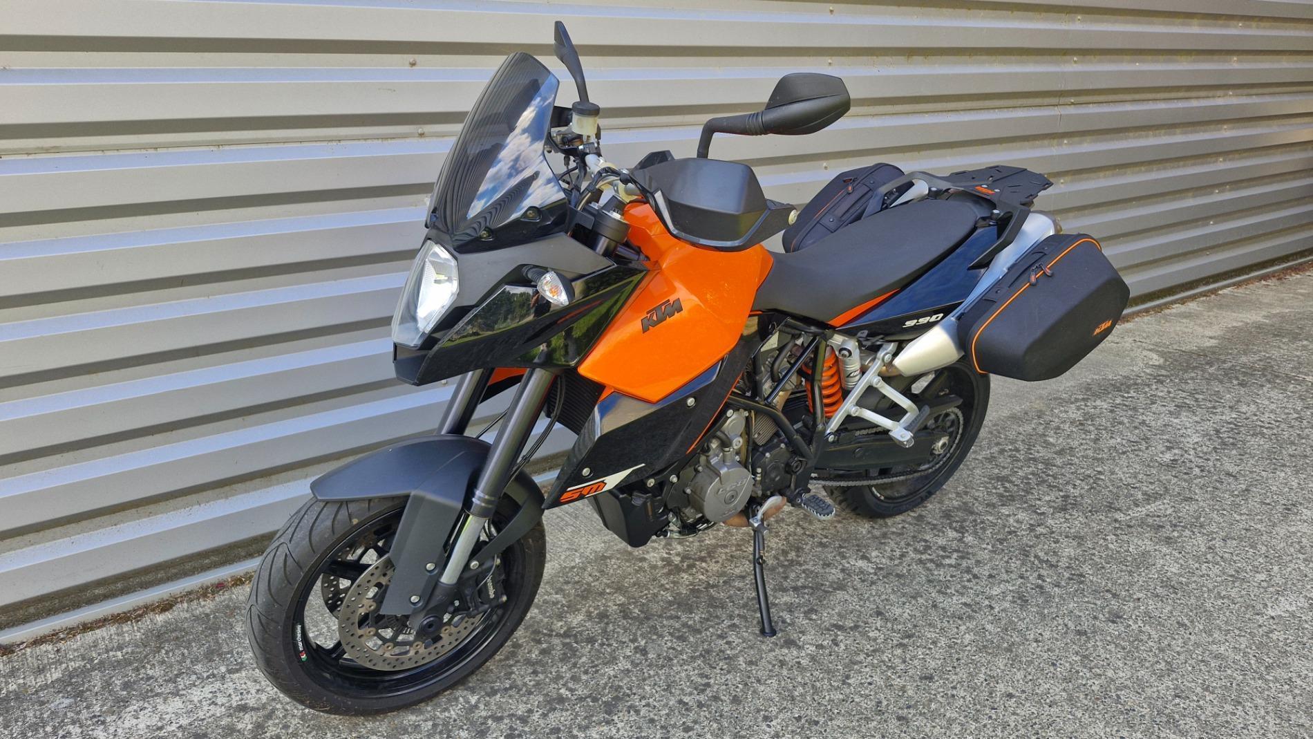 KTM 990 SMT
