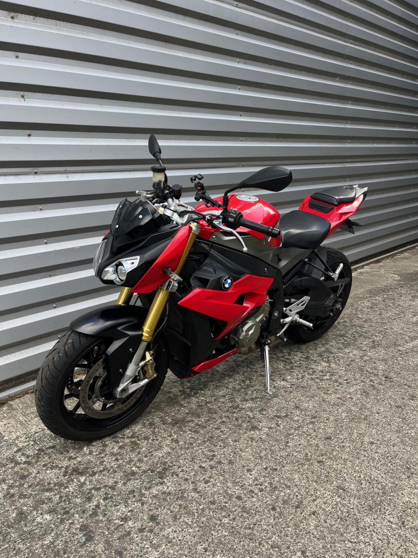 BMW S1000R