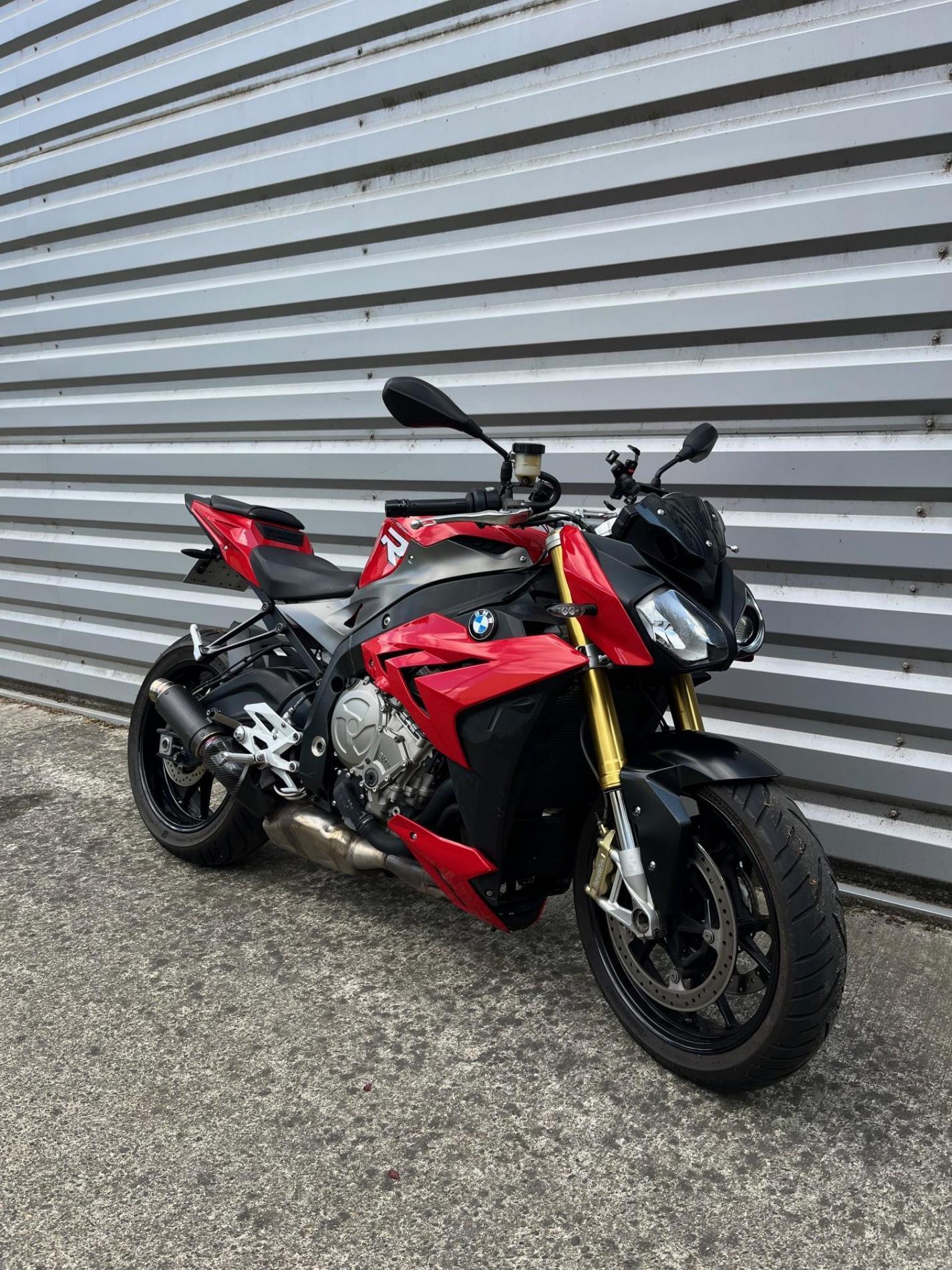 BMW S1000R