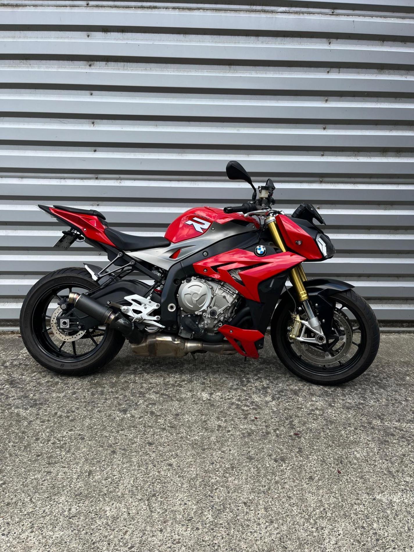 BMW S1000R
