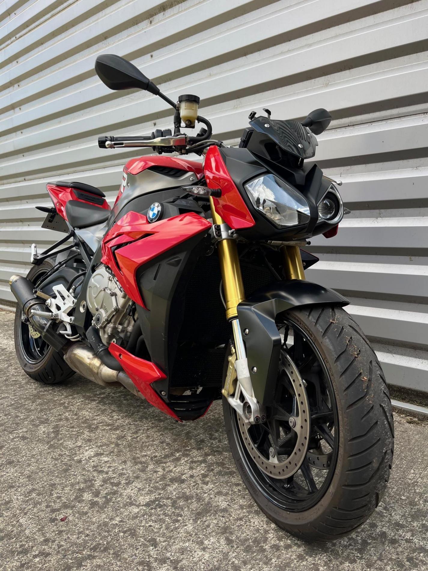BMW S1000R