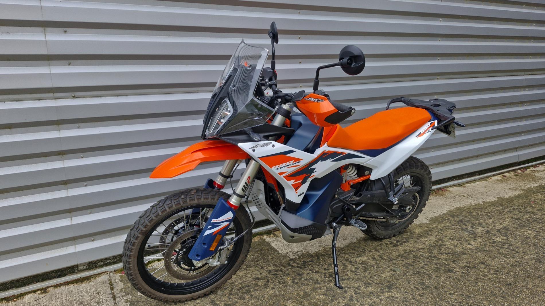 KTM 890 ADVENTURE R 2025