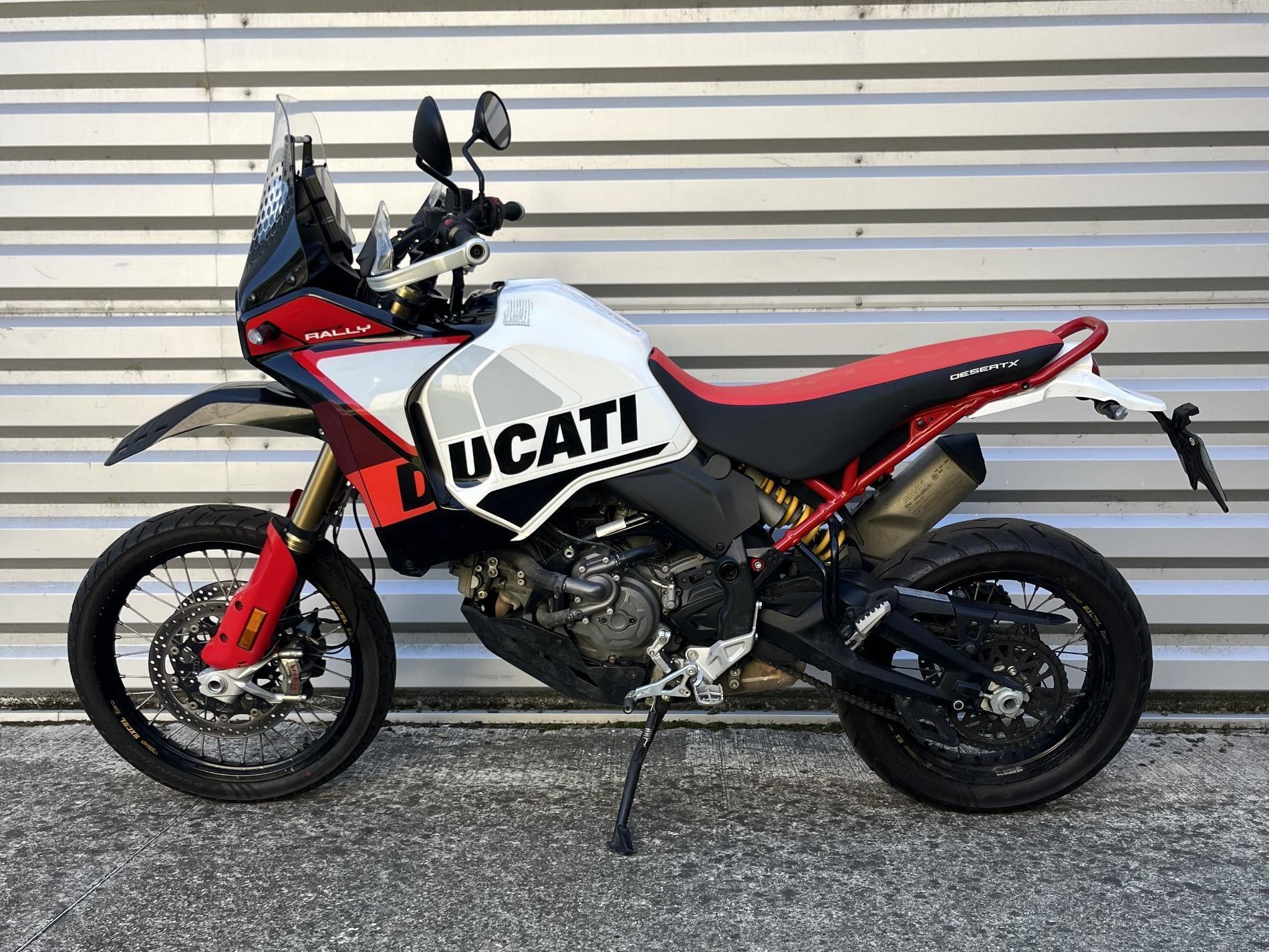 DUCATI DESERT X RALLY