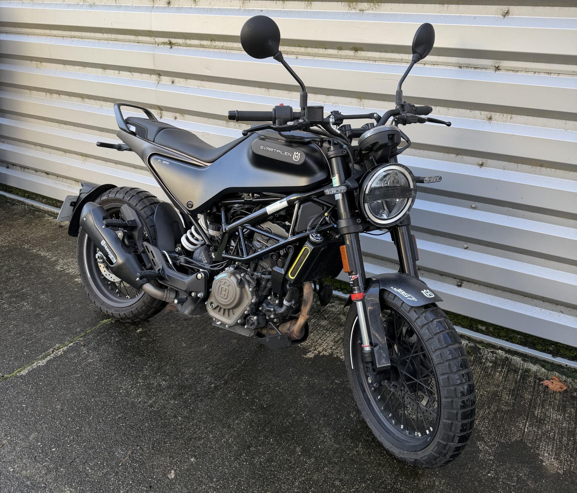 HUSQVARNA 125 SVARTPILEN