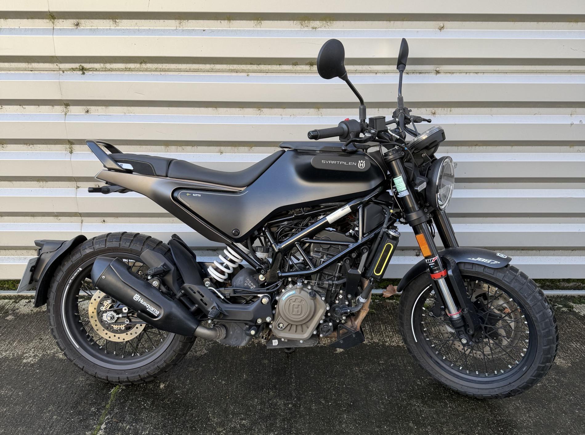 HUSQVARNA 125 SVARTPILEN