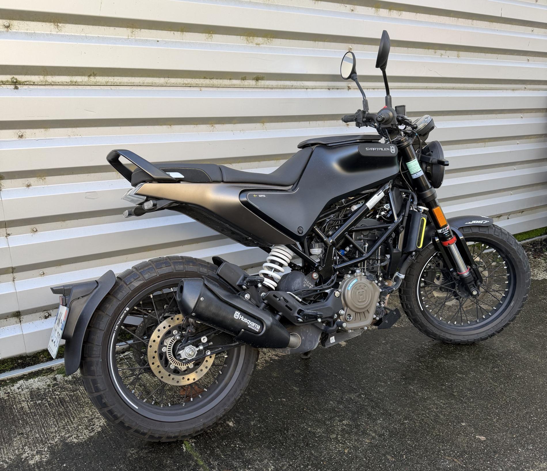 HUSQVARNA 125 SVARTPILEN