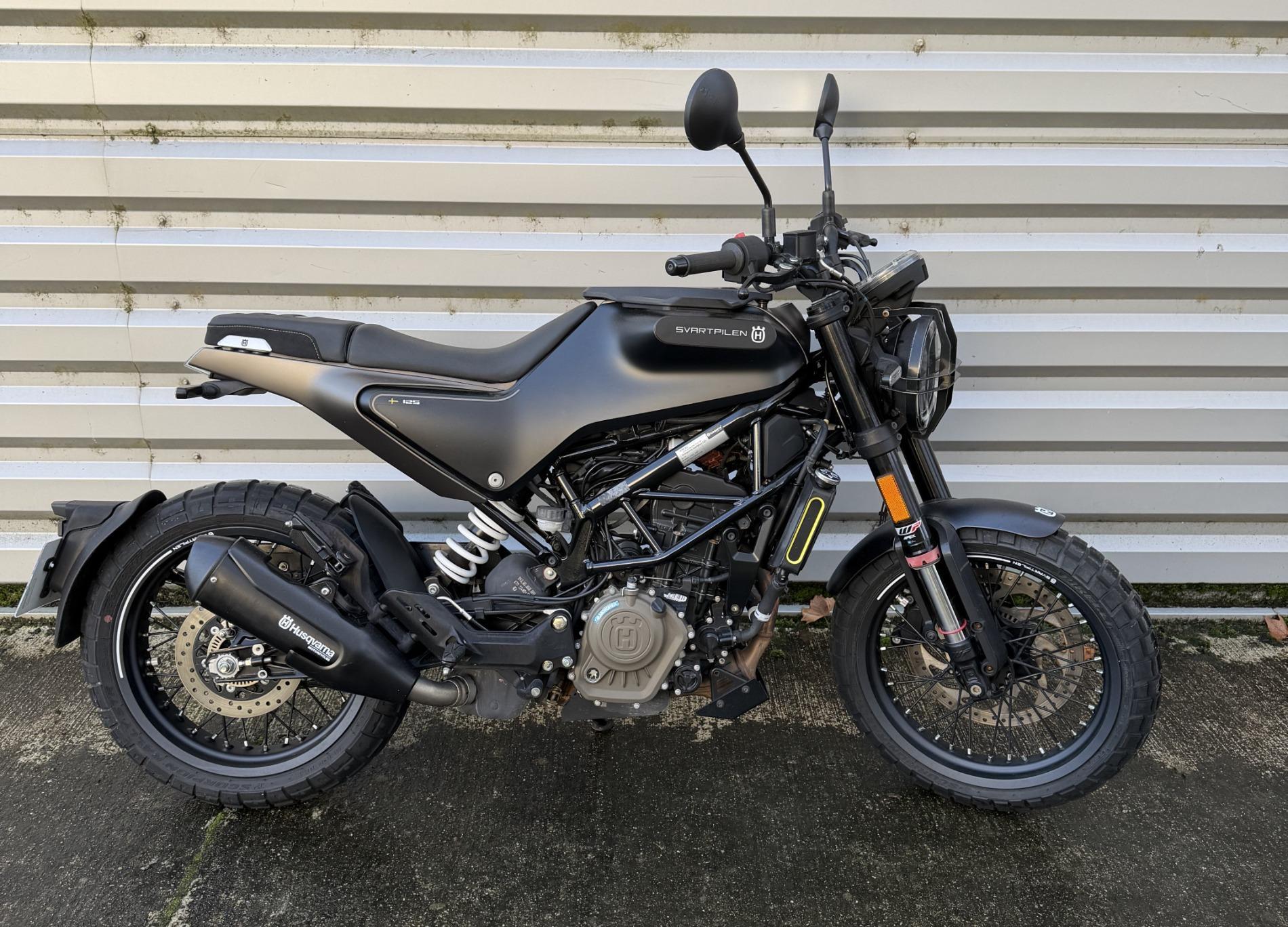 Husqvarna 125 svartpilen