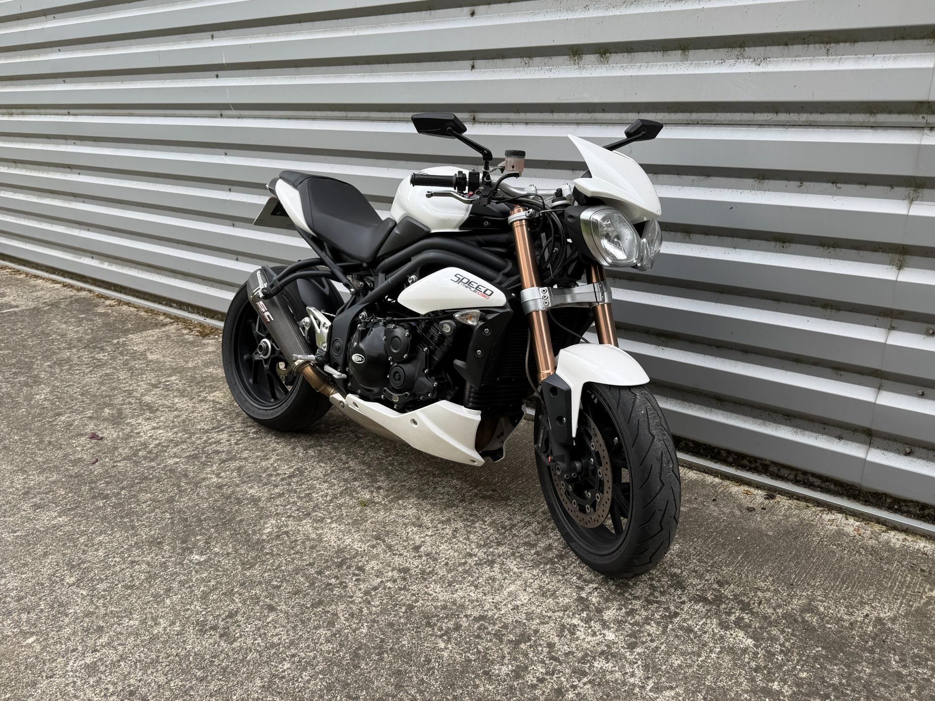 1050 SPEED TRIPLE