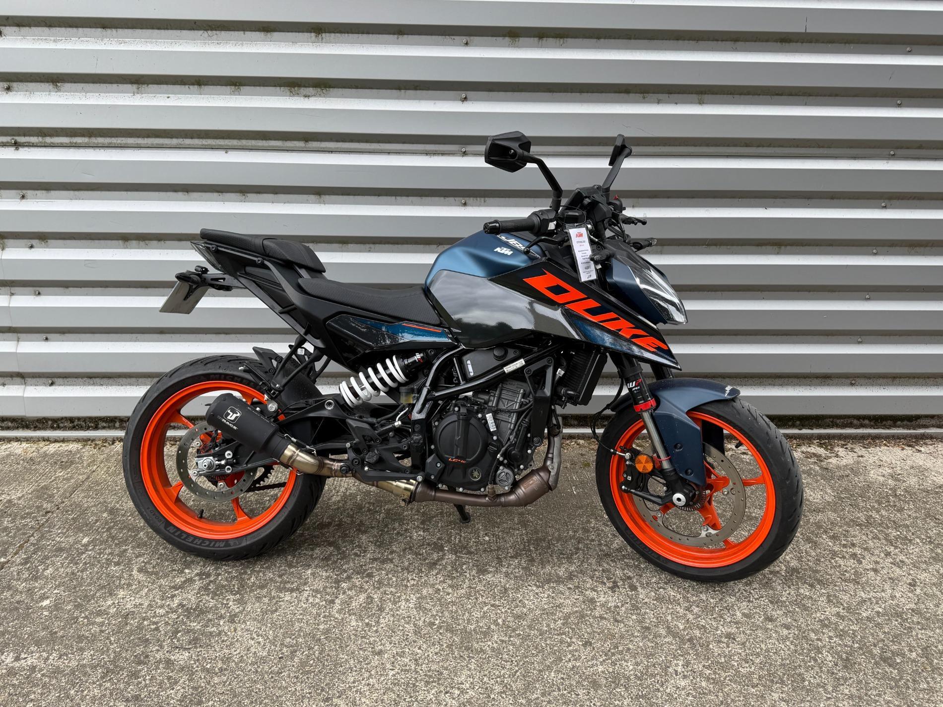 125 DUKE