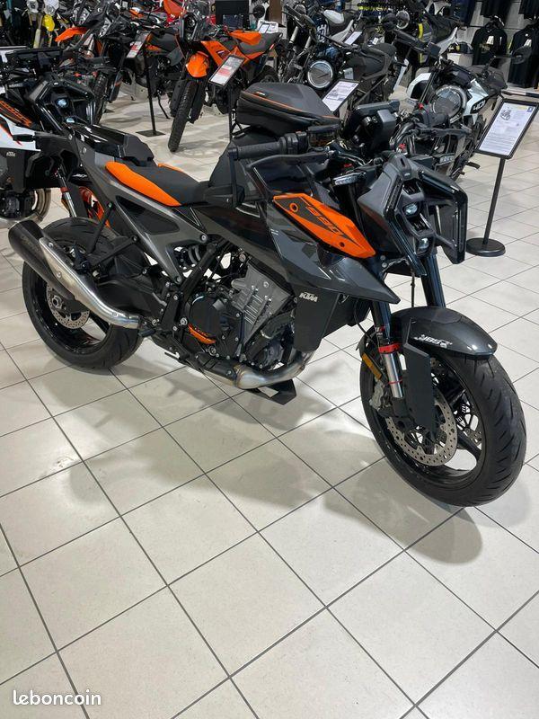 KTM 990 DUKE