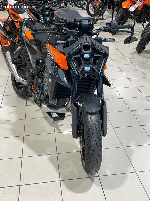 KTM 990 DUKE