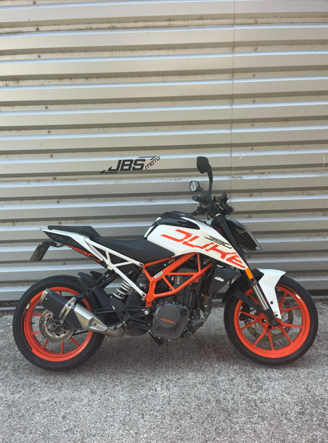 390 DUKE 2017