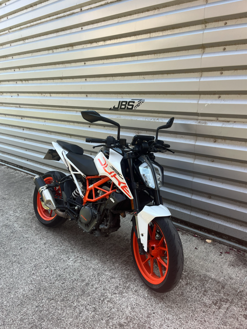 390 DUKE 2017